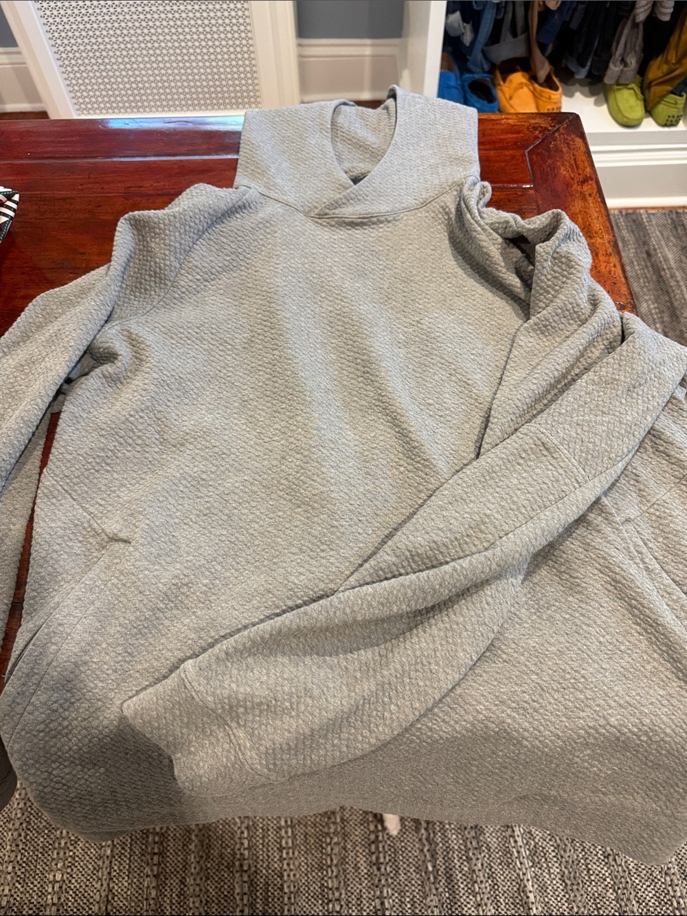 lululemon athletica Men's Light Heather Gray Quilted Crew Sweatshirt